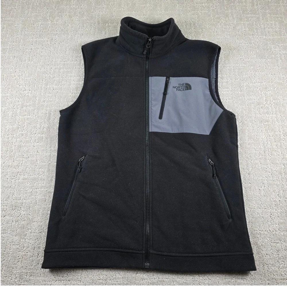 The North Face Mens Black Fleece Full Zip Vest Grey Chest Pocket Size Medium